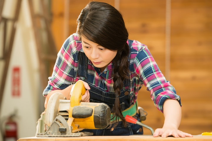 9 Best Power Tools for Women to Use