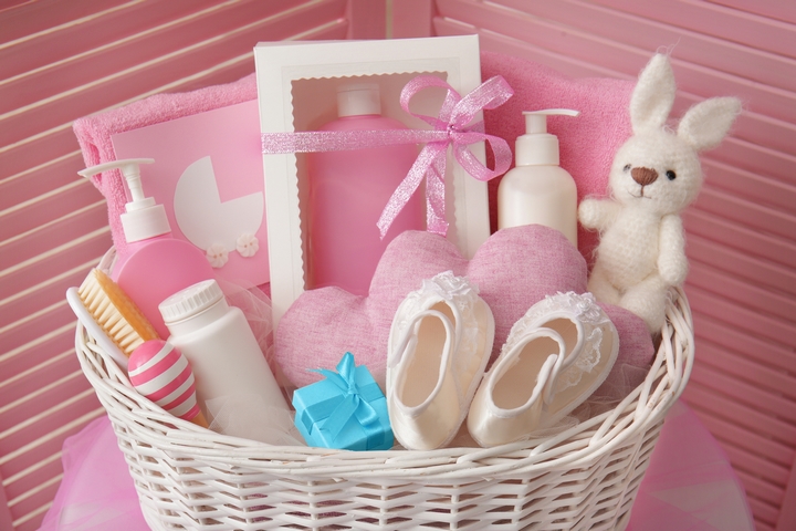 12 Best Gift Basket Ideas for Women